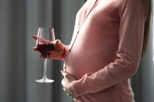 Can you drink alcohol while pregnant